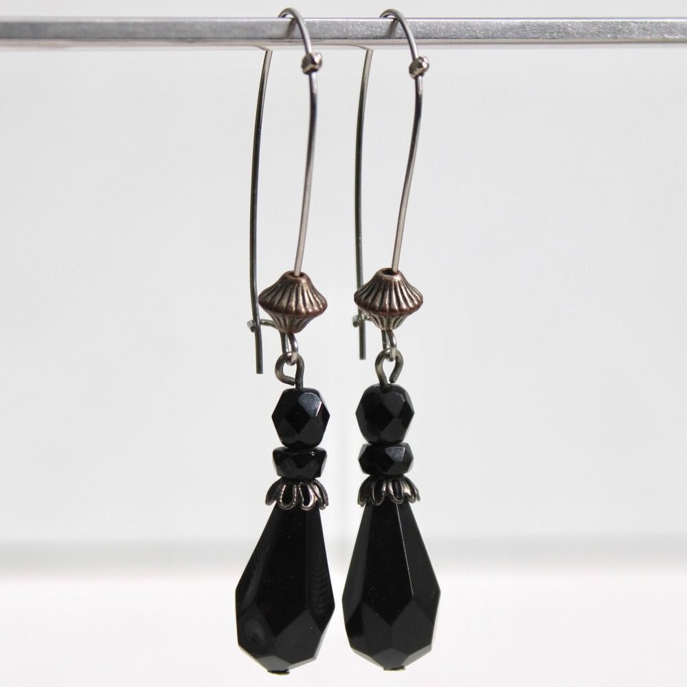 Vintage 90's Black Beaded Tangling Tear Drop Silver Accent Pierced Earrings